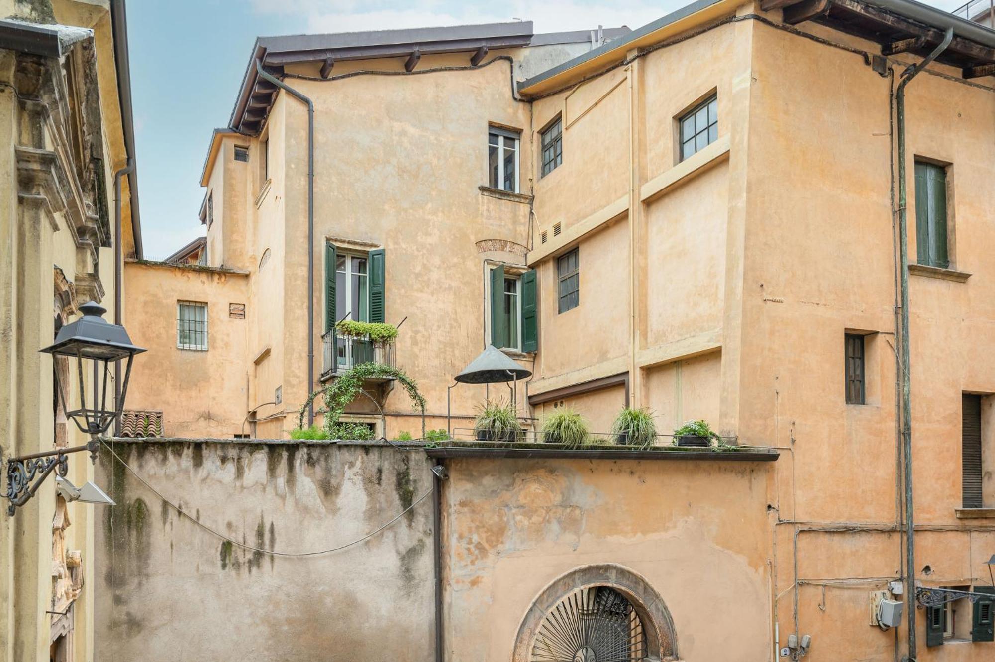 Arena Flat: Verona Centre Экстерьер фото